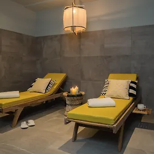 4* Otel Bob
