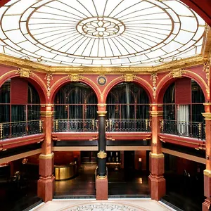 5* Otel Banke Opera, Autograph Collection